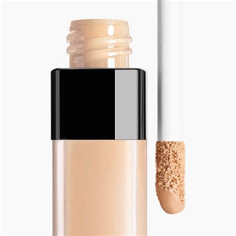 LE CORRECTEUR DE CHANEL Longwear Concealer.